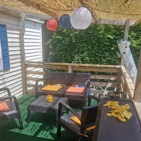 Mobil Climatise 4-6 Personnes *